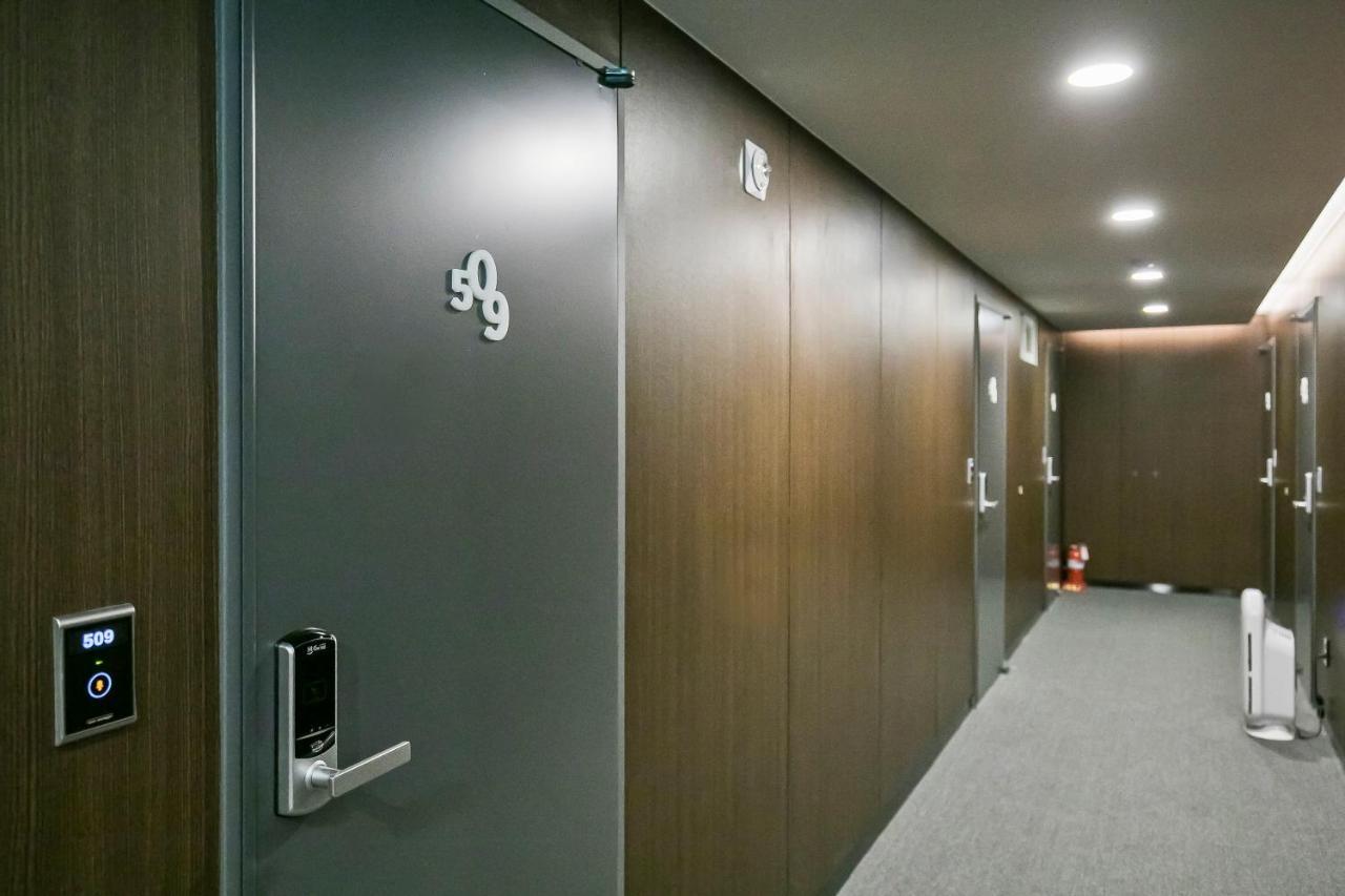Philstay Myeongdong Station Seoel Buitenkant foto