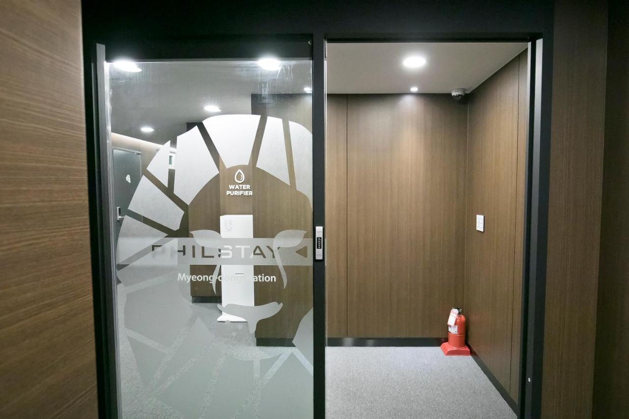 Philstay Myeongdong Station Seoel Buitenkant foto