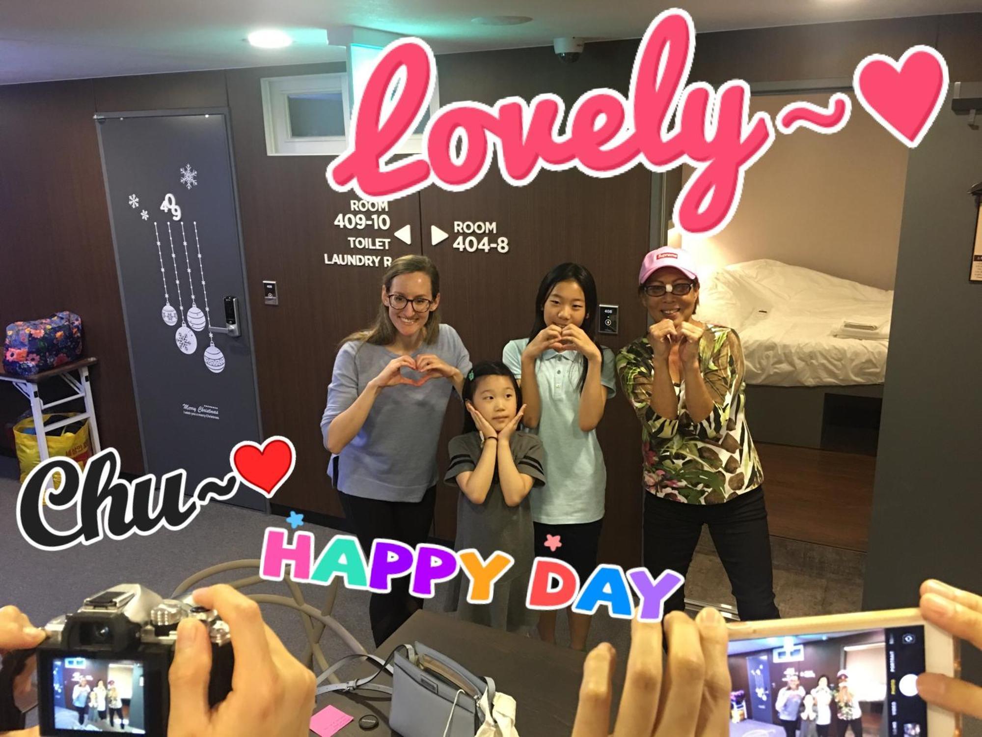 Philstay Myeongdong Station Seoel Buitenkant foto