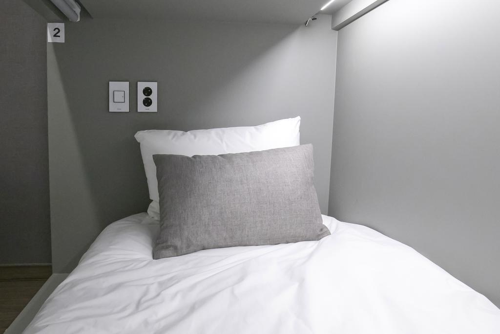 Philstay Myeongdong Station Seoel Buitenkant foto