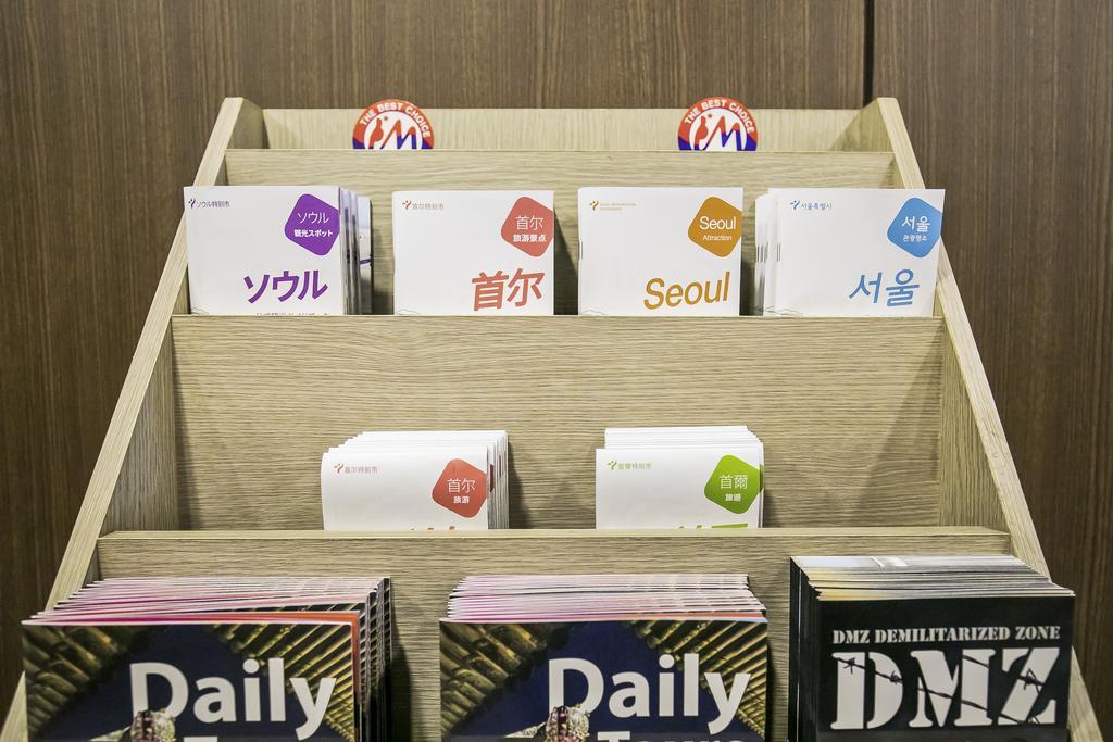 Philstay Myeongdong Station Seoel Buitenkant foto