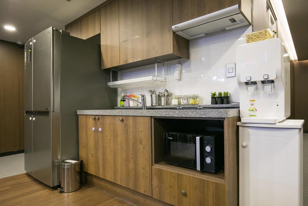 Philstay Myeongdong Station Seoel Buitenkant foto