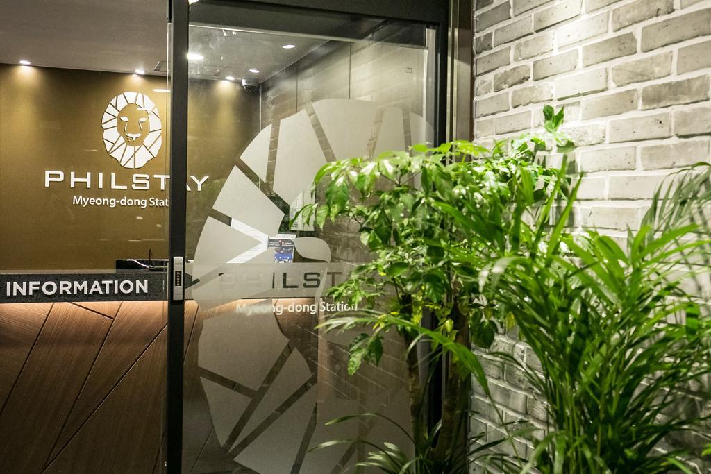 Philstay Myeongdong Station Seoel Buitenkant foto