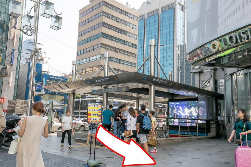 Philstay Myeongdong Station Seoel Buitenkant foto