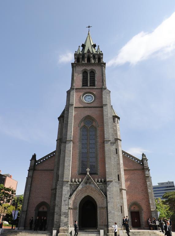 Philstay Myeongdong Station Seoel Buitenkant foto