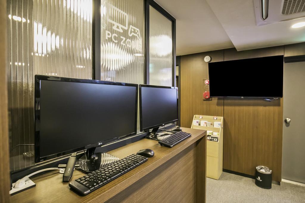 Philstay Myeongdong Station Seoel Buitenkant foto