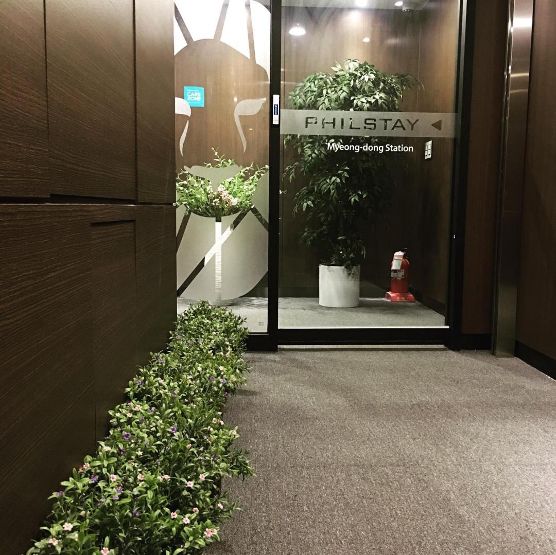 Philstay Myeongdong Station Seoel Buitenkant foto